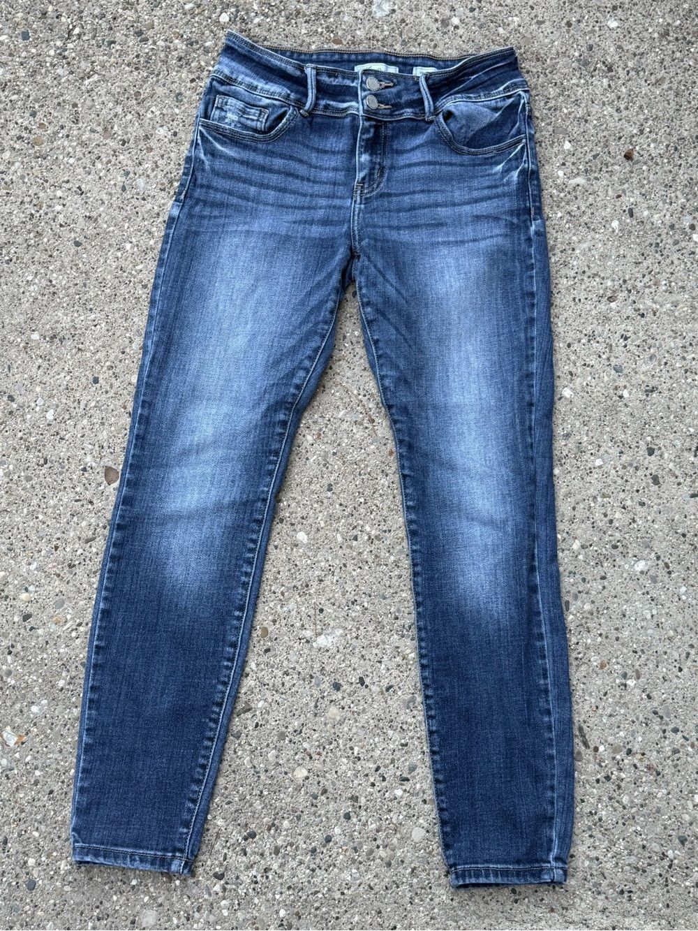 Kancan Low Rise Skinny Style Estilo VBK1963S Women’s size 28 Stretch Denim Jeans